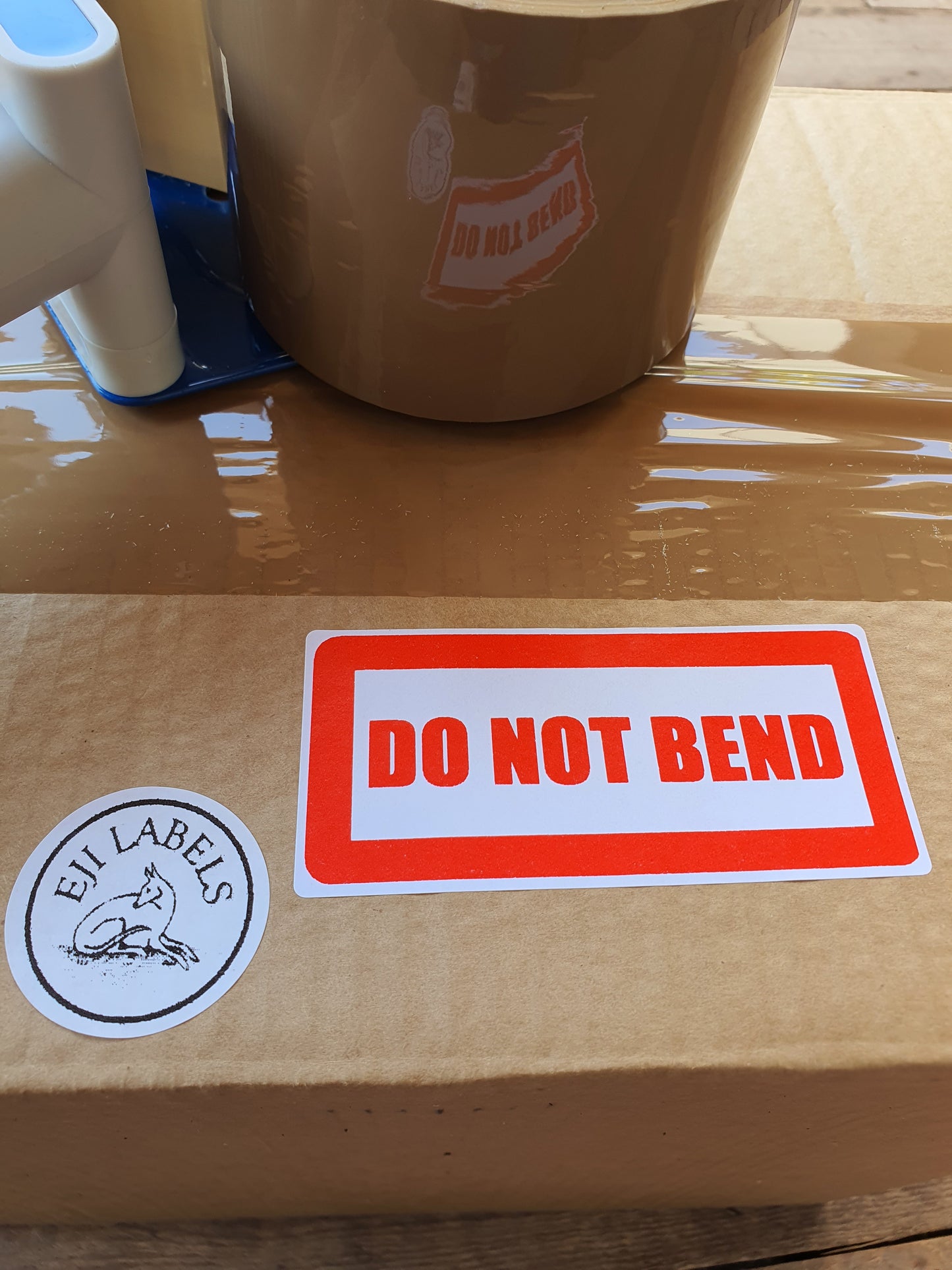 Large Do Not Bend Stickers. 100 x 50mm