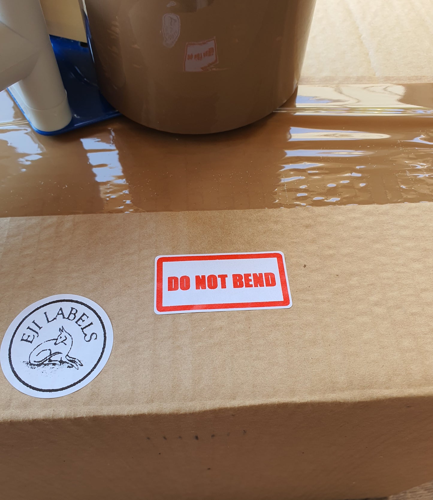 Small Do Not Bend Stickers. 50 x 25mm