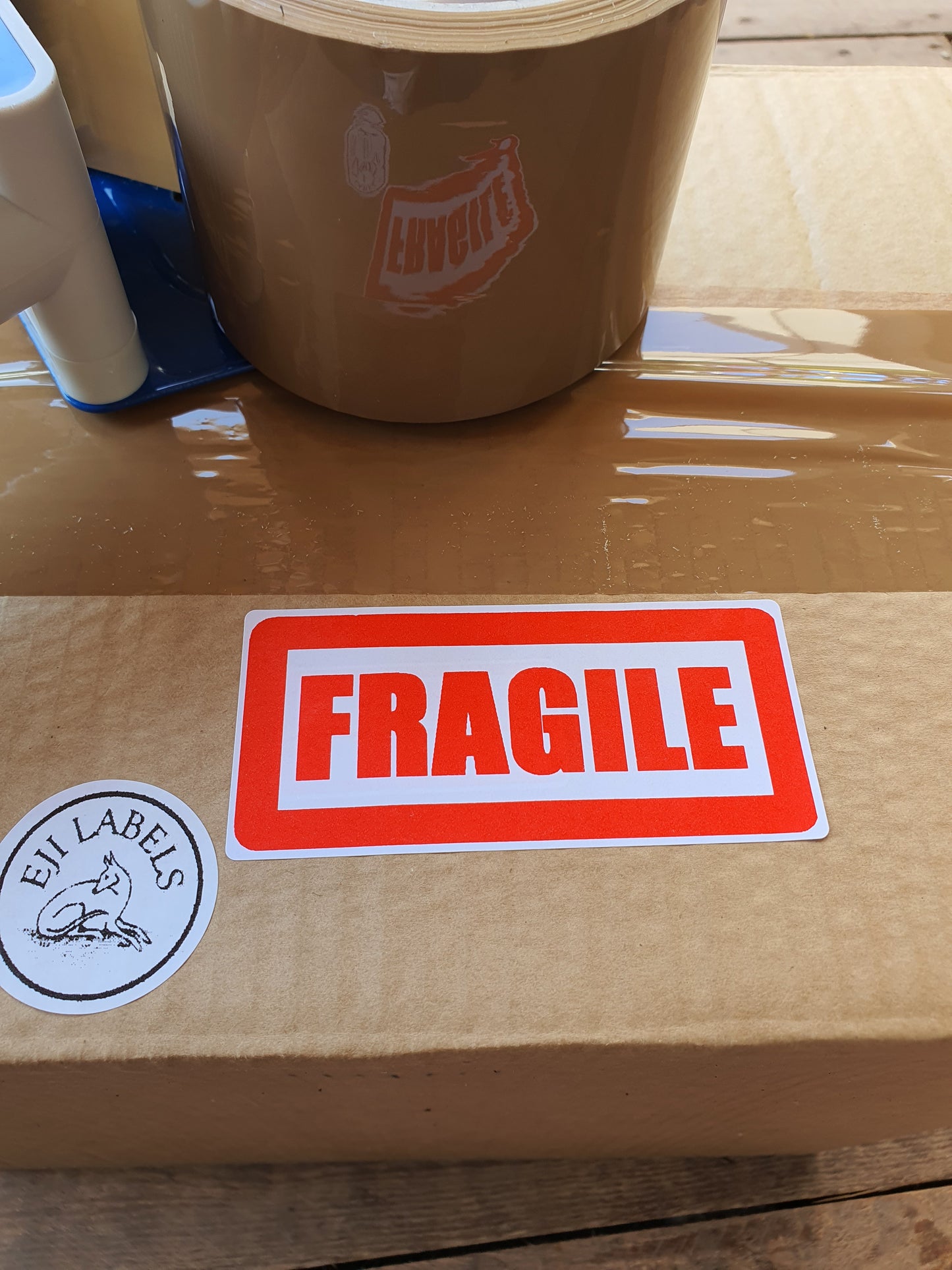 Large Fragile Stickers. 100 x 50mm